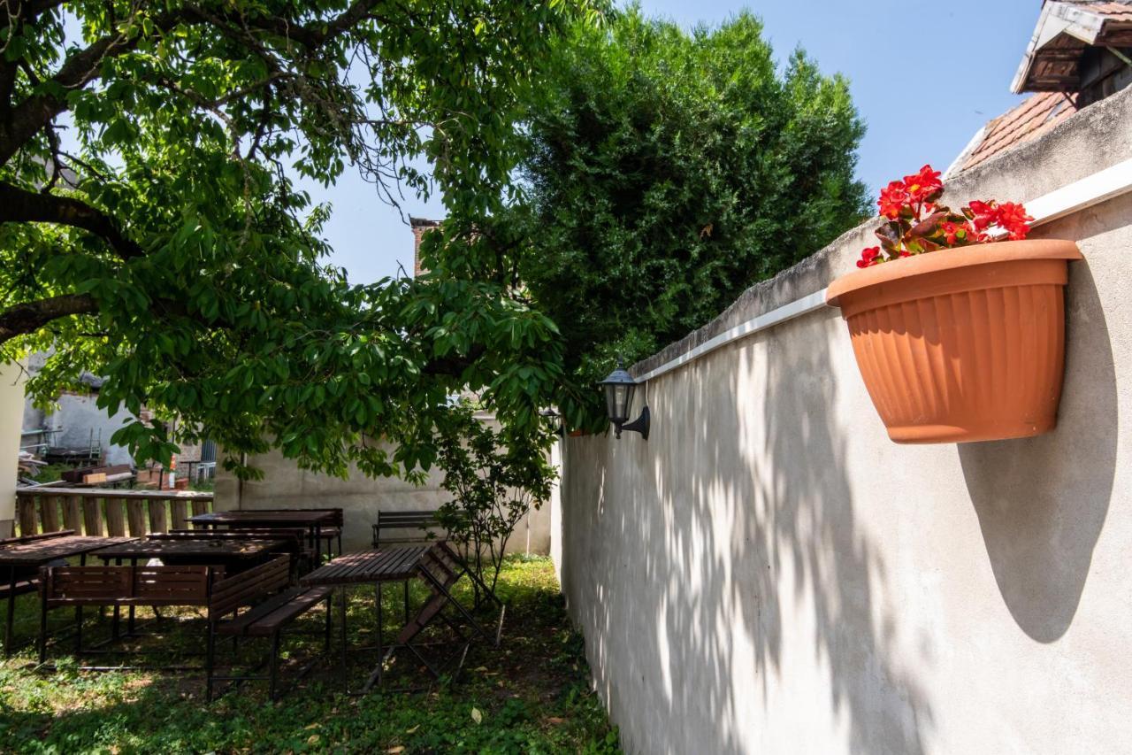Hello Apartmanhaz Sopron Exterior photo